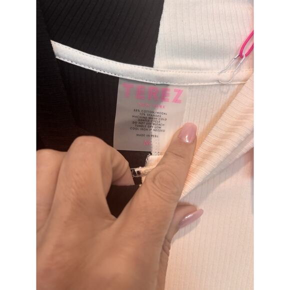 Terez Mock Neck Ribbed Knit Two Tone Midi Dress Medium - Picture 3 of 9